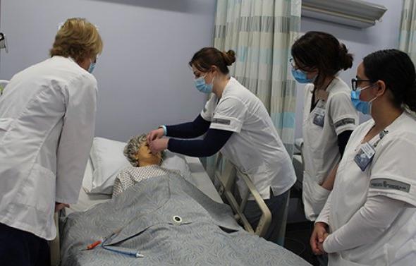 Nurses in the simulation lab